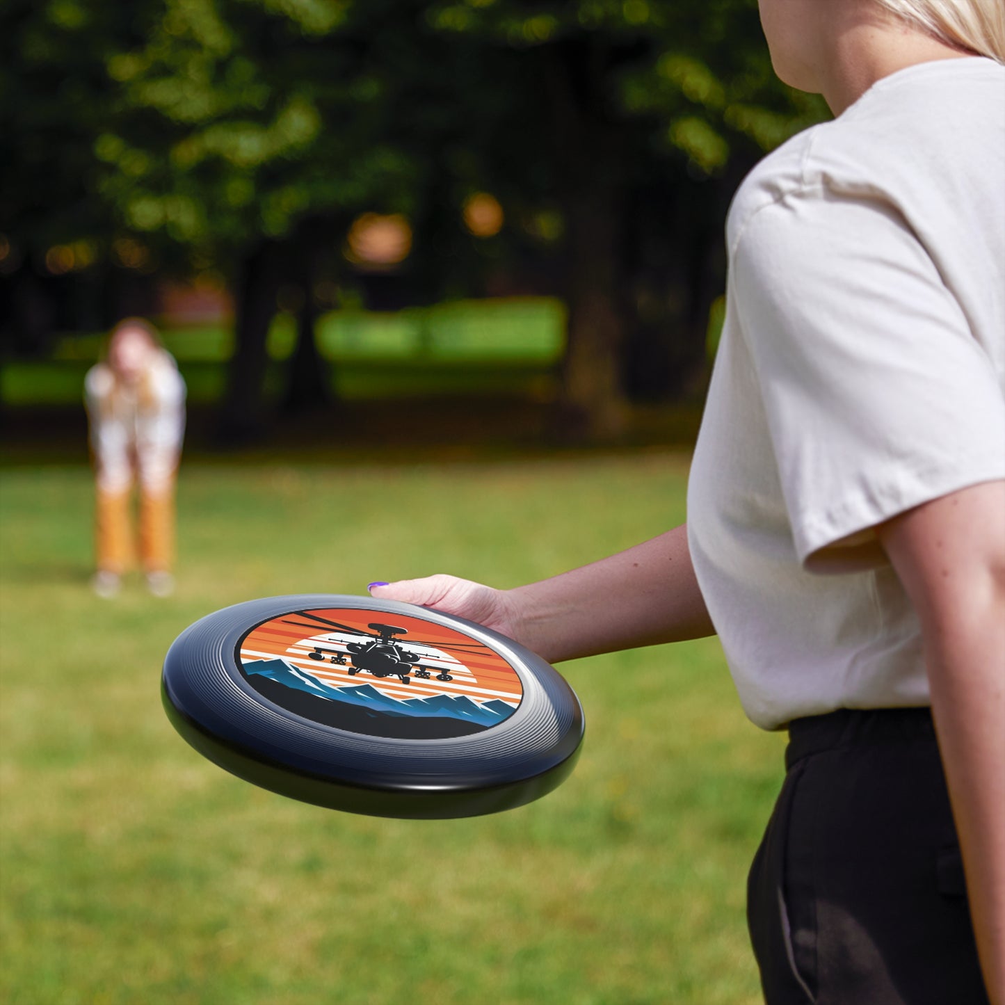 Apache Airstrike Ultimate Wham-O Frisbee